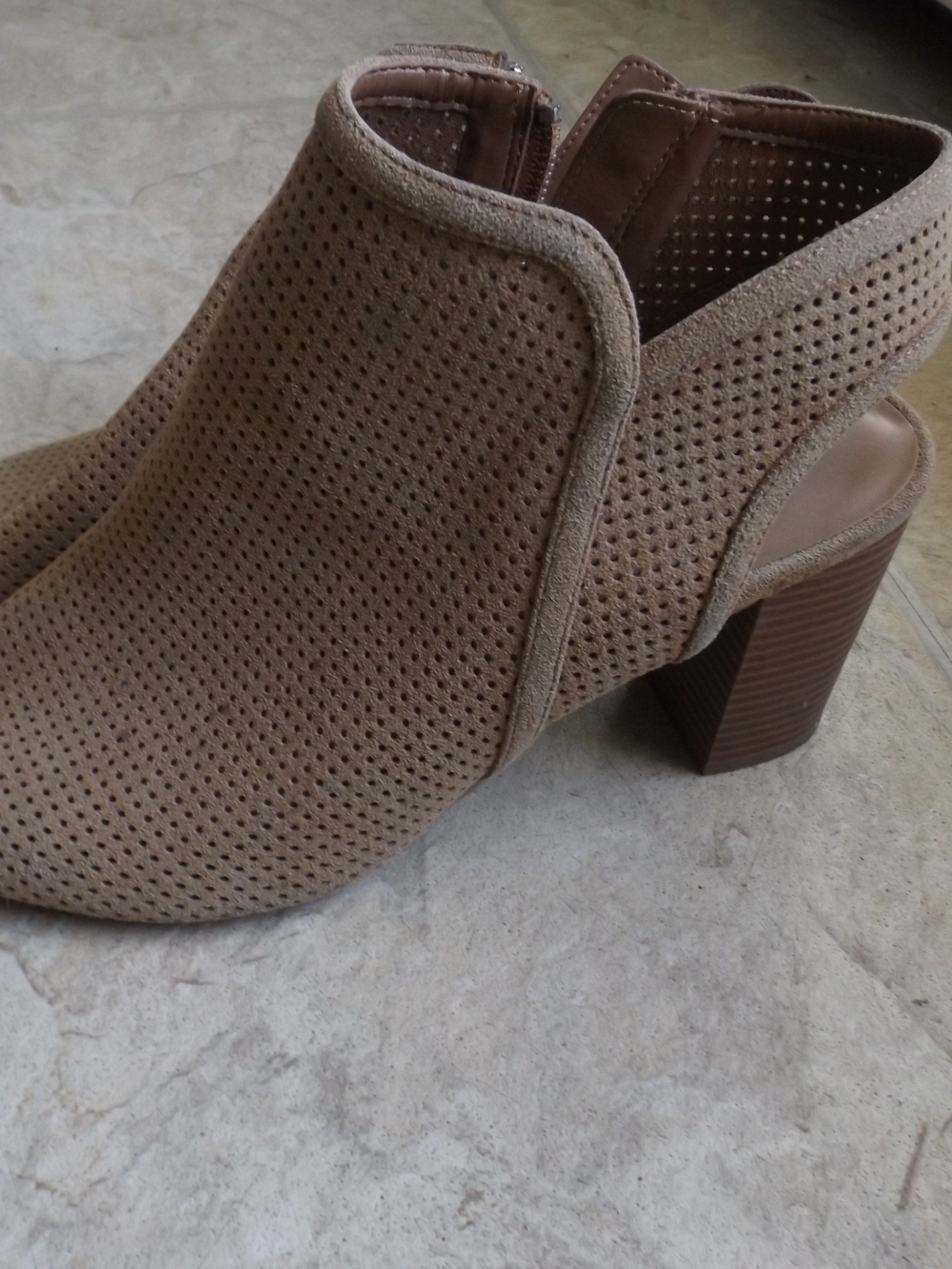 4/$15 Call It Spring Beige Peep Toe